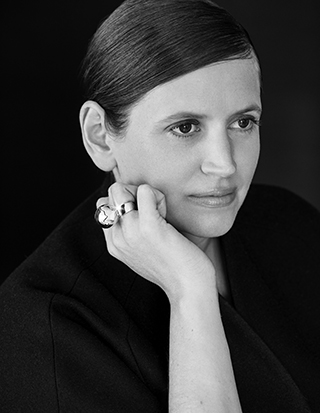 Tess O´leary - architect and luxury jewelry designer