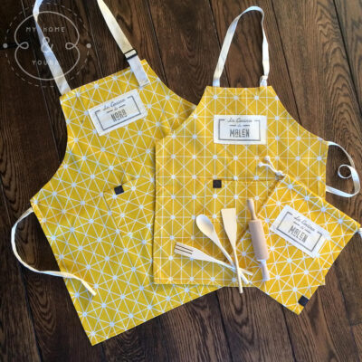 yellow-mother-and-daugther-kitchen-set-custom-family-aprons