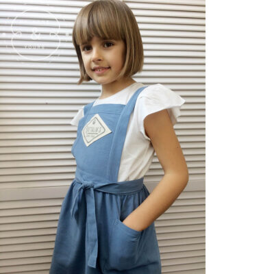 vintage-farmhouse-style-apron-hand-printed-with-personalisation-for-little-baking-queens-and-princesses
