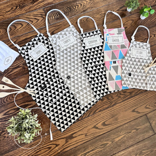 Family aprons with personalised name and text for toddler kids teens to adult size in three cute color patterns