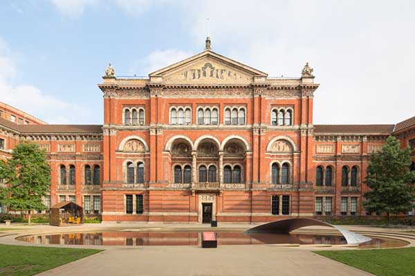 victoria and albert museum - london